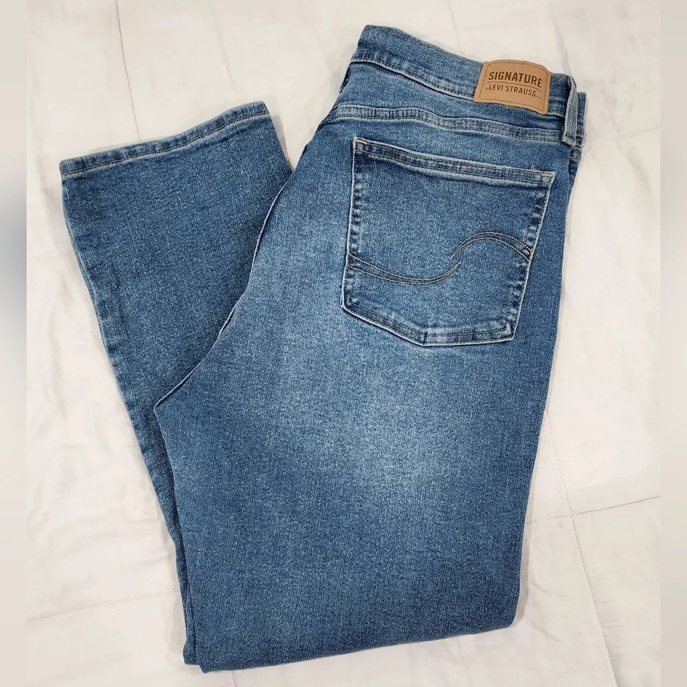 Signature Levi Strauss Heritage High Rise Straight Leg Blue Denim Sz 16